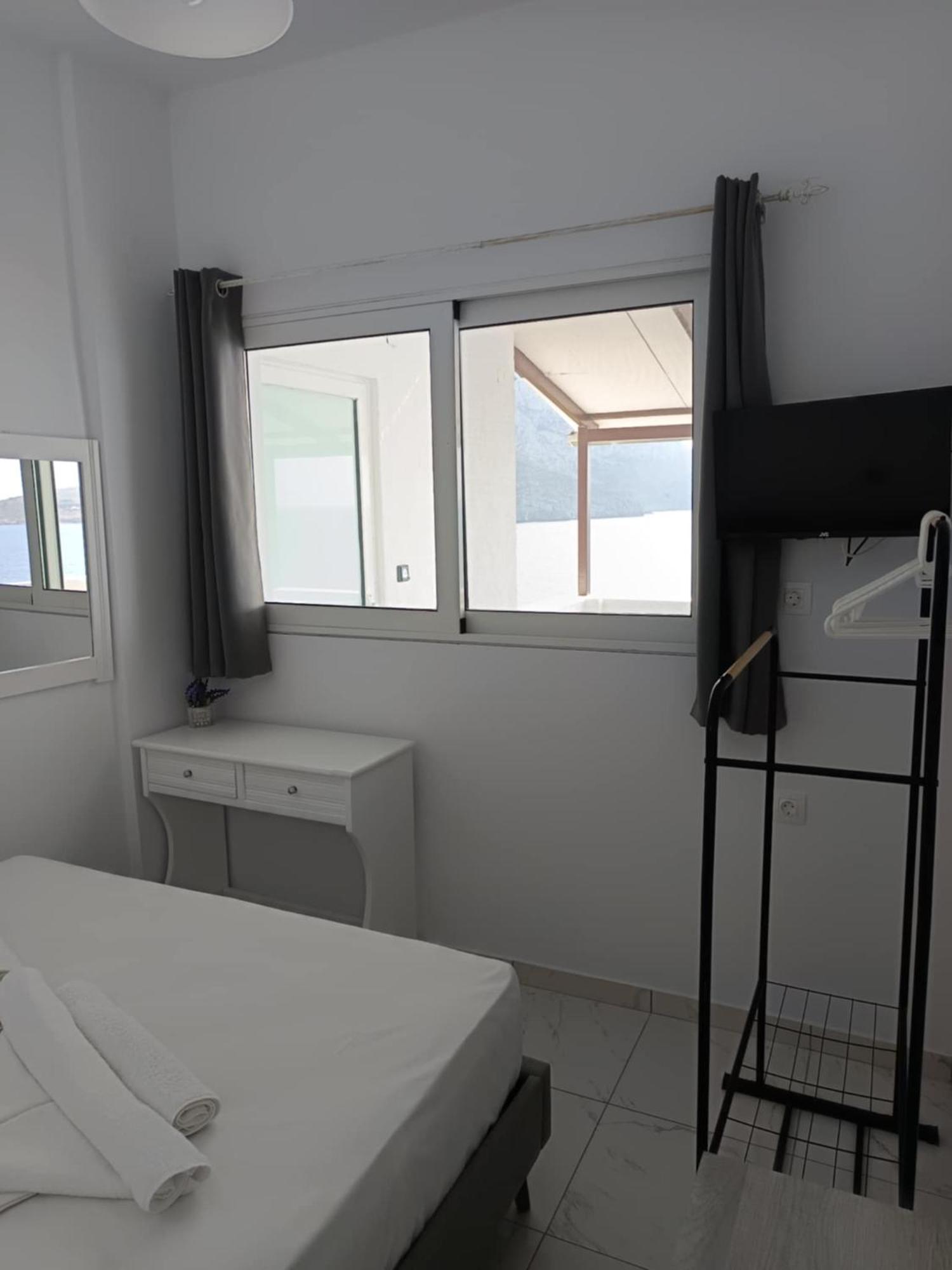 Kalymnos Platy Gialos Mousellis Makis Apartments Panormos  Kültér fotó